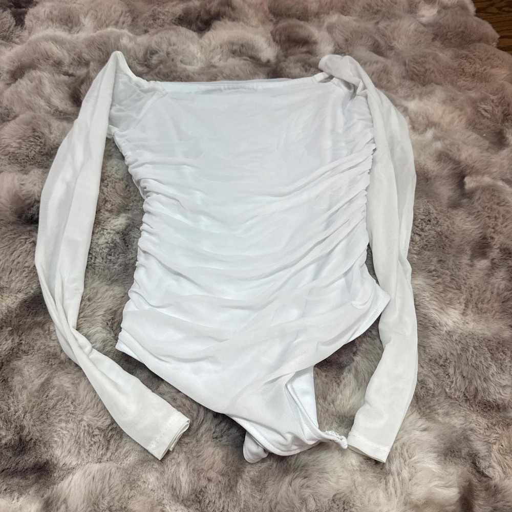 PinkmStyle White Ruched Mesh Off The Shoulder Long Sleeve Bodysuit Womens Medium